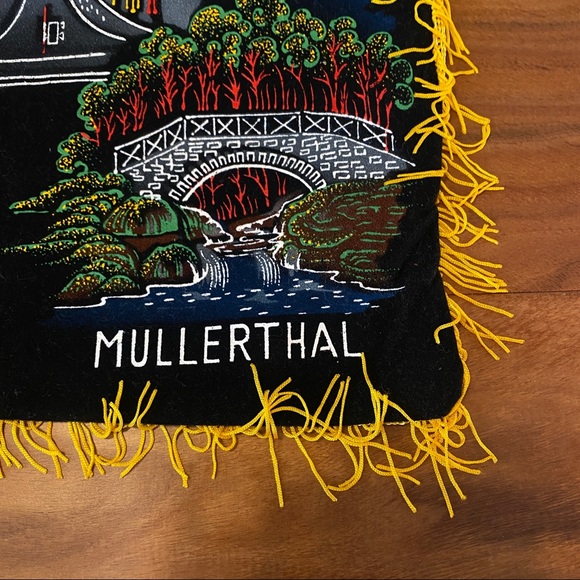 Vintage souvenir fringed pillowcase cover, Luxembourg - Picture 2 of 8